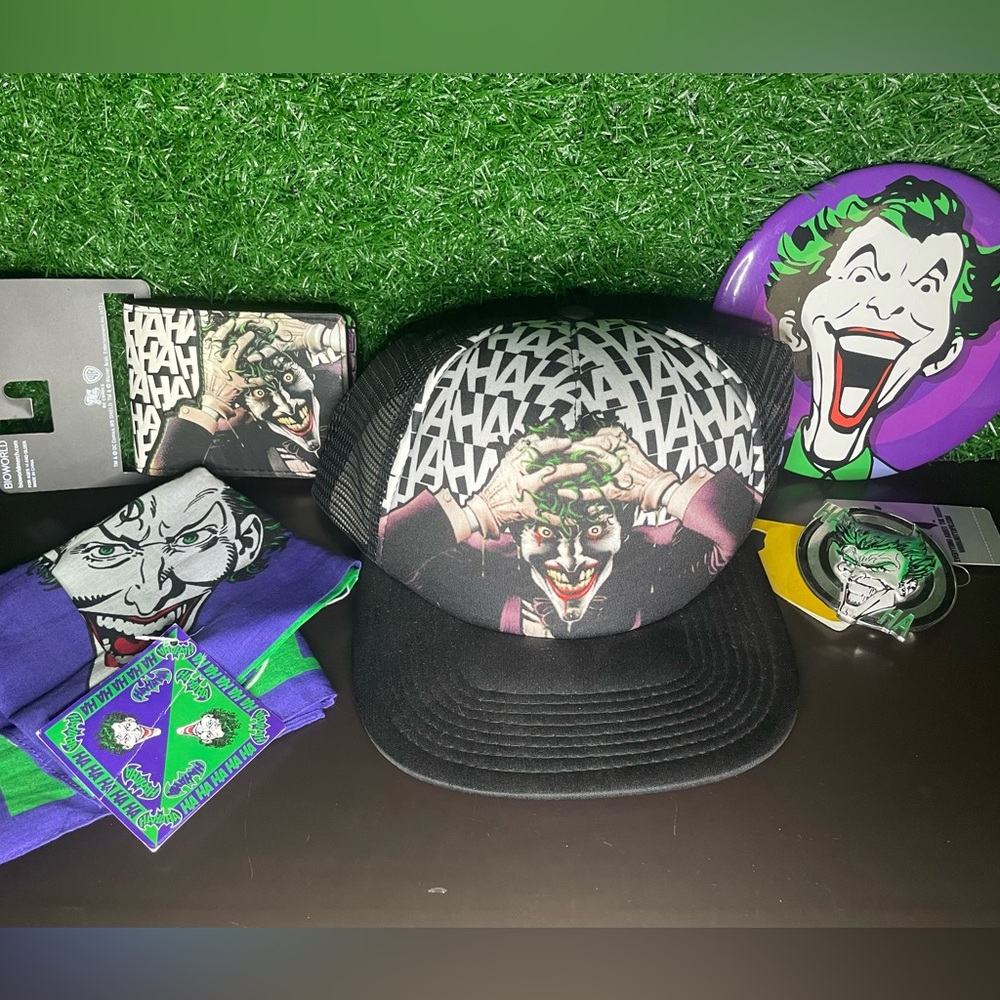 The Joker 5 piece Lot - Cap , Wallet, belt buckle, Large pin and bandana